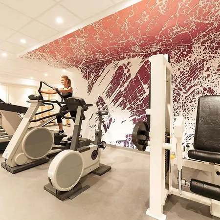 Mercure Centrum Hotell 4*