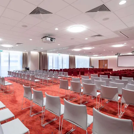 Mercure Centrum Hotel 4*